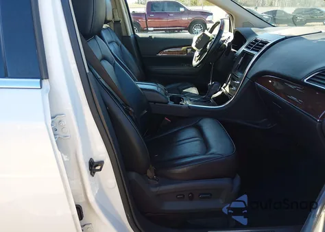 2013 Lincoln Mkx z USA, uszkodzony, nr VIN 2LMDJ8JK7DBL24726